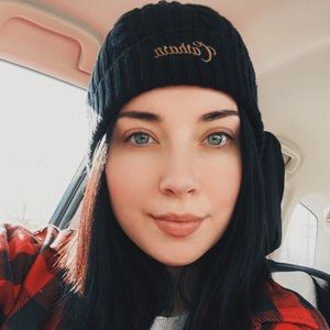 Meet your Posher, Pauline